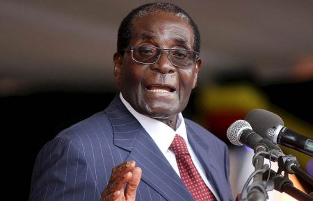 Правляча партія Зімбабве відсторонила президента з посади лідера