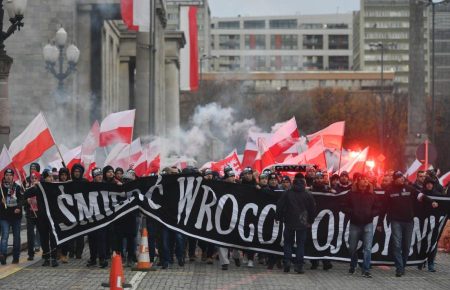 День Польщі: у Варшаві марширують націоналісти  (ФОТО, Відео)