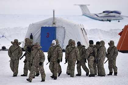НАТО заявляє про зростання військової присутності РФ в Арктиці