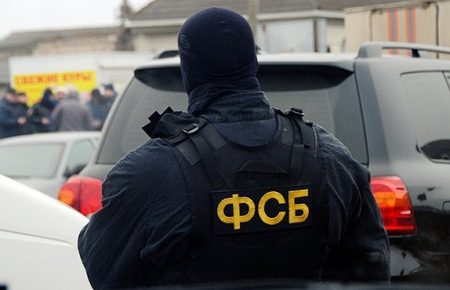 У ФСБ заявили, що допитали затриманих українських моряків