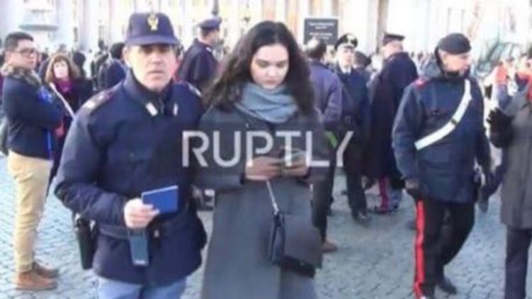 У Ватикані поліція затримала українську журналістку