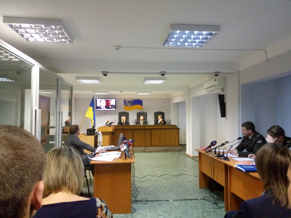 На засіданні у справі Януковича дивляться відео з Аксьоновим та Путіним (ФОТО, ВІДЕО)