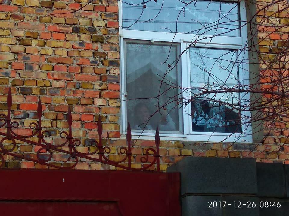 Російські силовики проводять обшуки в будинках на двох вулицях Сімферополя (ФОТО, ВІДЕО)