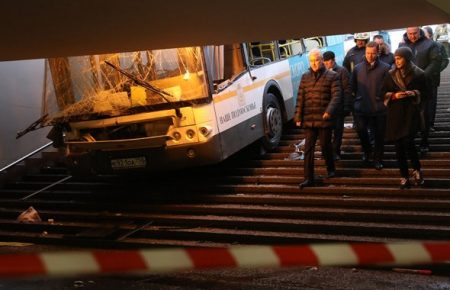 У Москві автобус в'їхав у підземний перехід (ВІДЕО)