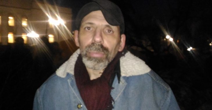«Российские лекала», - блогер из РФ на митинге возле Рады о происходящем в Украине «Российские лекала», - блогер из РФ на митинге возле Рады о происходящем в Украине