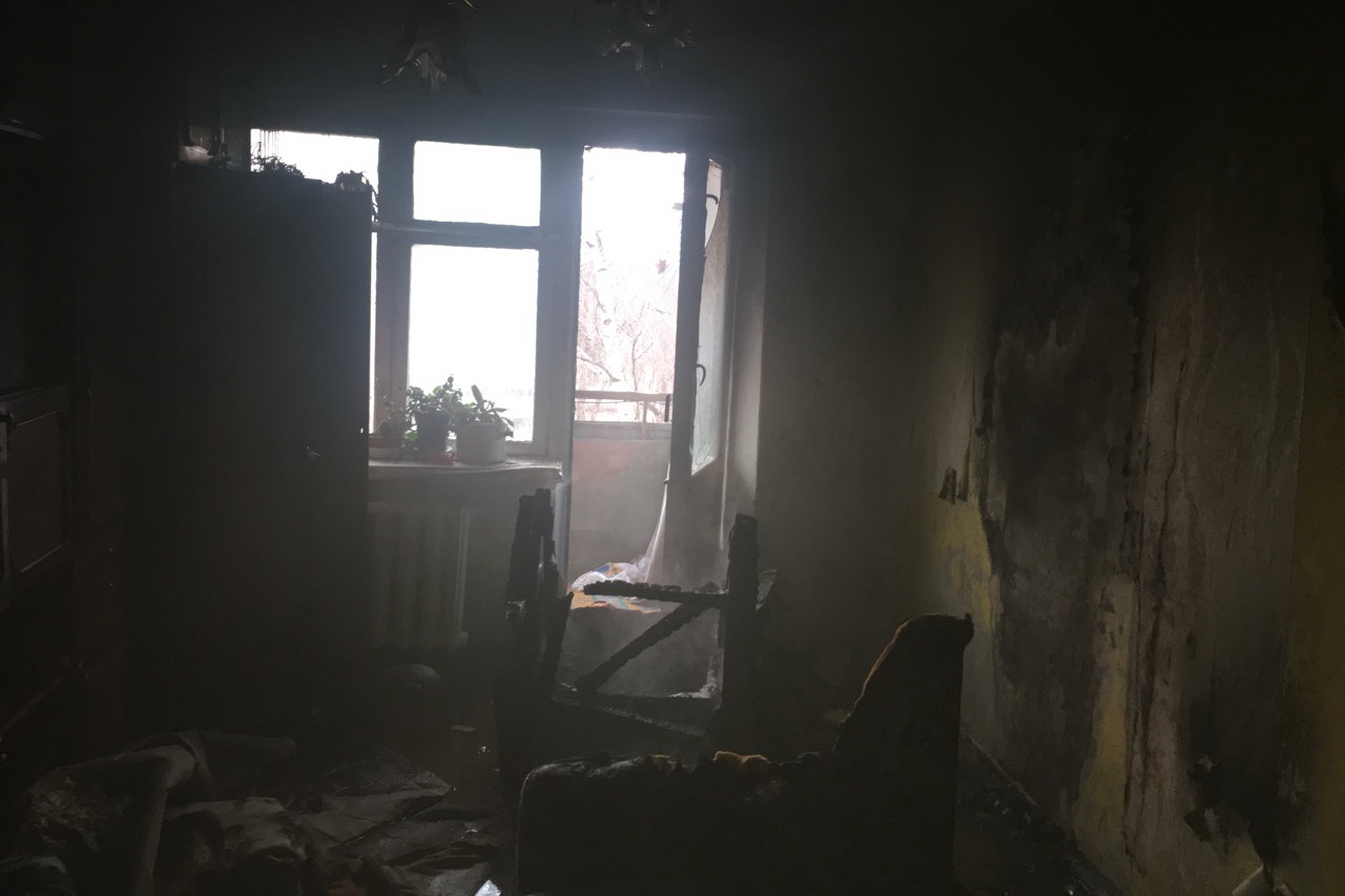 На Харківщині сусіди врятували із пожежі трьох дітей