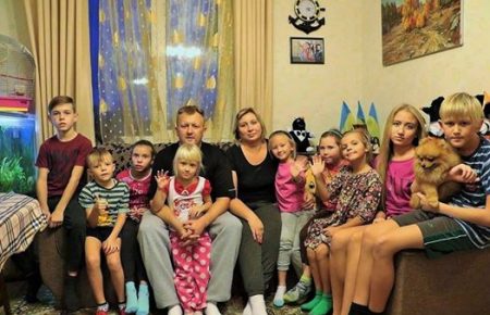 Багатодітний батько підозрює хірурга Київської обласної дитячої лікарні у пияцтві на роботі. Поліція заперечує