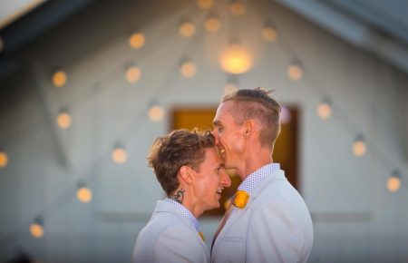 Десятки пар одружилися в Австралії з моменту легалізації одностатевих шлюбів (ФОТО)