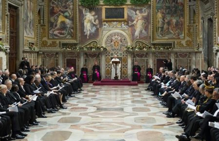 Папа Римський закликав світ не забувати про війну в Україні