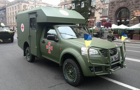 Чому медики не хочуть використовувати автомобіль Богдан-2251 для евакуації поранених? Пояснює волонтерка