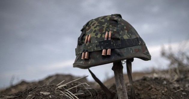 На Донбасі через обстріли загинув український військовий, четверо бійців поранені