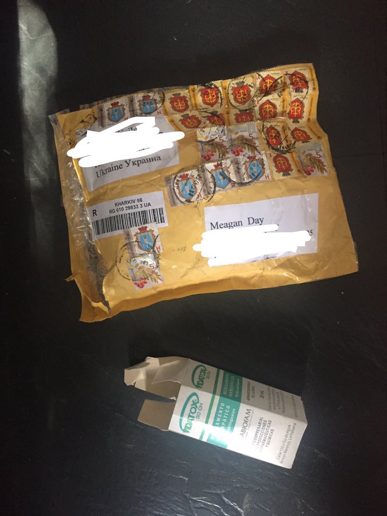 Американка неочікувано отримала з України посилку з контрабандними кубинськими ліками