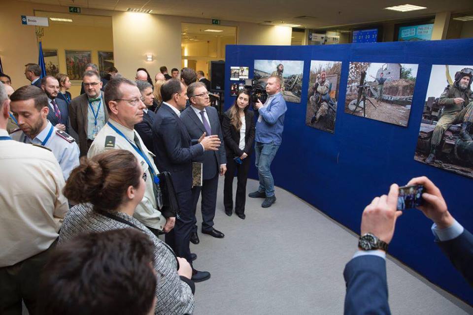 В Бельгії відкрилася виставка українського військового фотографа Муравського (ФОТО)
