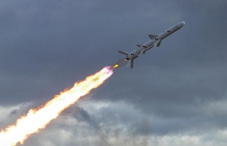 Україна провела перші льотні випробування крилатої ракети - Турчинов (ФОТО)