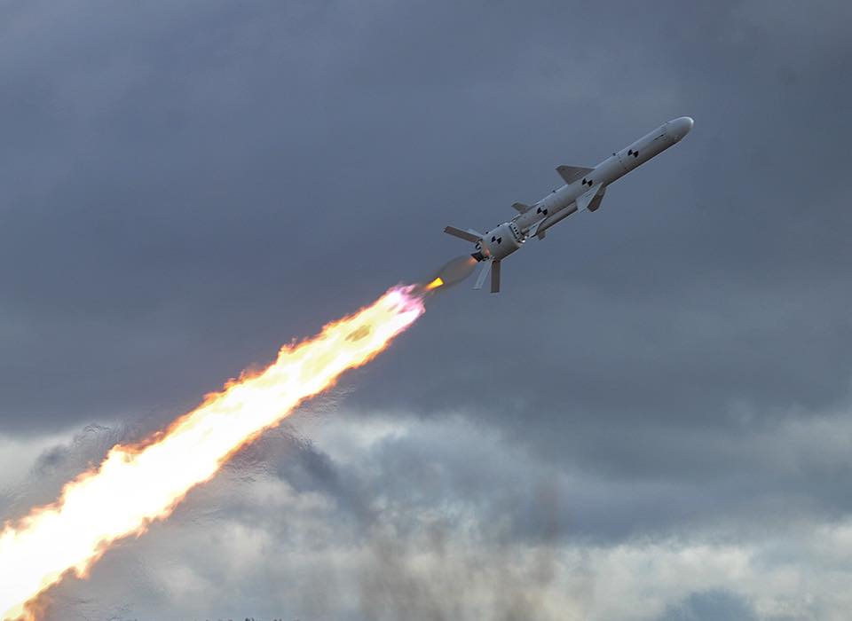 Україна провела перші льотні випробування крилатої ракети - Турчинов (ФОТО)