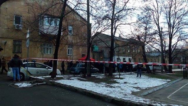 Стрілянина в Одесі: стан пораненої поліцейської критичний