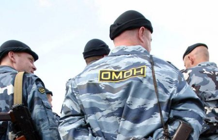 ОМОН в Криму побив сина кримськотатарського активіста