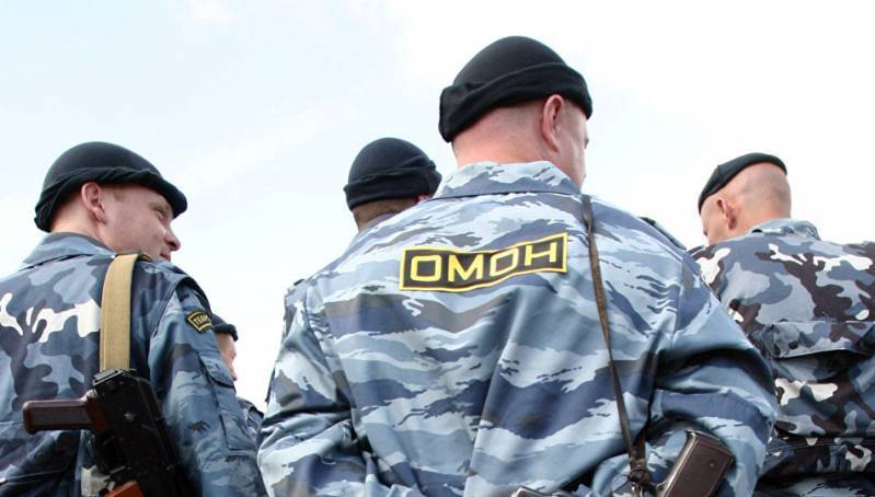 ОМОН в Криму побив сина кримськотатарського активіста
