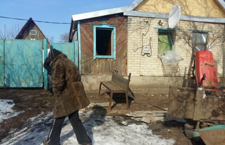 Бойовики обстріляли селища на Світлодарській дузі (ФОТО)