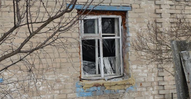 Селище Луганське залишилося без світла в зв'язку з обстрілами бойовиків (ФОТО) Селище Луганське залишилося без світла в зв'язку з обстрілами бойовиків (ФОТО)
