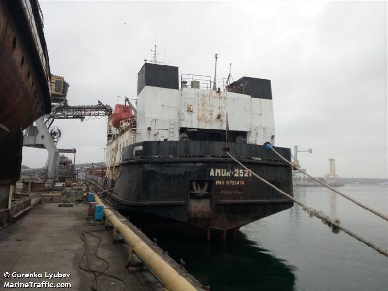 На Одещині моряк забарикадувався у судні: деталі інциденту