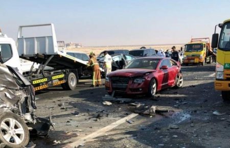 44 автівки зіштовхнулися в Абу-Дабі через ранковий туман (ФОТО)