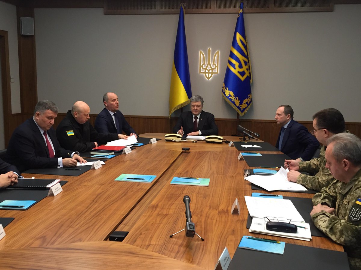 Порошенко підписав закон про Донбас