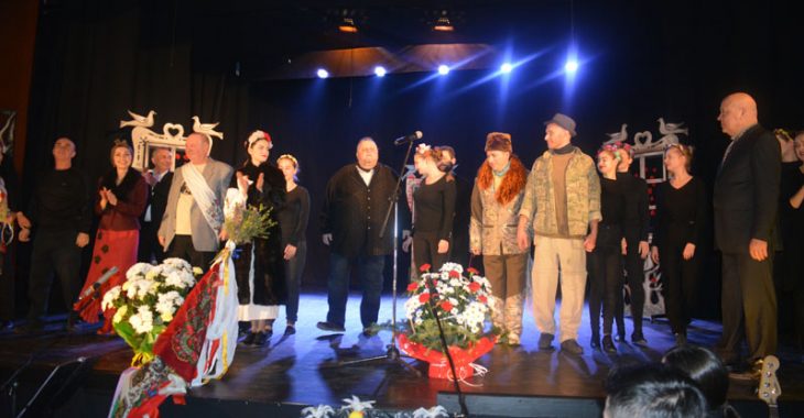 У Хусті після 84-річної перерви відкрили театр і показали у ньому перший спектакль (ФОТО) У Хусті після 84-річної перерви відкрили театр і показали у ньому перший спектакль (ФОТО)