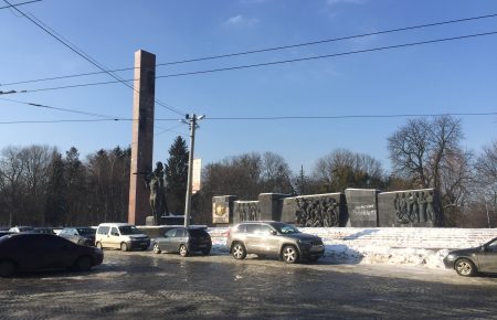 У Львові розпочнуть демонтаж монументу Слави