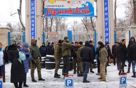 У центрі Одеси люди в балаклавах захопили санаторій