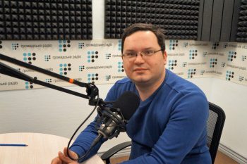 Брюссель зробить громадський транспорт безкоштовним для всіх. А що заради чистого повітря планують зробити у Києві? Брюссель зробить громадський транспорт безкоштовним для всіх. А що заради чистого повітря планують зробити у Києві?