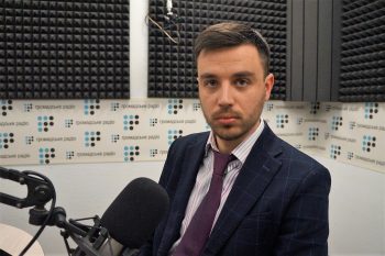 Я думав, чи пробити собі печінку дюбелем, чи отруїтися пральним порошком, аби не катували, - Юрій Яценко Я думав, чи пробити собі печінку дюбелем, чи отруїтися пральним порошком, аби не катували, - Юрій Яценко