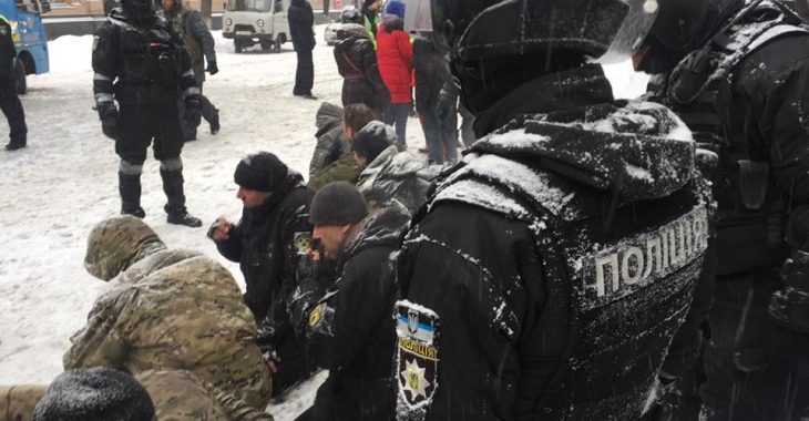 З більшістю затриманих під Верховною Радою відсутній зв'язок З більшістю затриманих під Верховною Радою відсутній зв'язок
