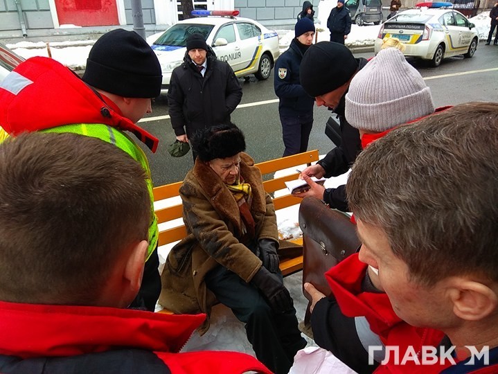 Поліцейський автомобіль збив 88-річного пішохода у центрі Києва