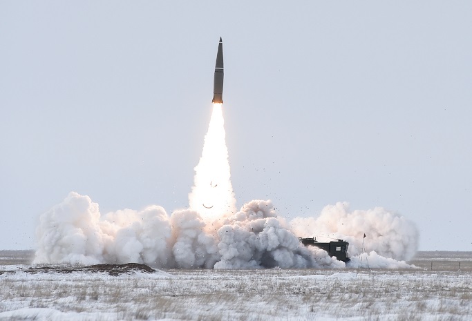 У Росії запустили балістичну ракету «Іскандер-М» під час навчань (ФОТО)