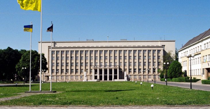 На Закарпатті зробили 15 березня вихідним на честь річниці Карпатської України На Закарпатті зробили 15 березня вихідним на честь річниці Карпатської України
