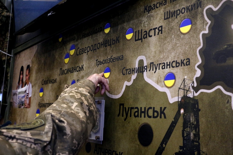 За минулу добу в АТО українські позиції обстріляли 54 рази