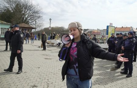 В Ужгороді пройшли дві акції: «За європейський Ужгород» та «За традиційні сімейні цінності»