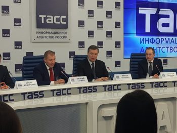 Янукович - заложник Путина, вот как нужно воспринимать его пресс-конференцию, - Саакян