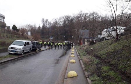 В Одесі не виявили небезпечних предметів у "замінованому" консульстві РФ
