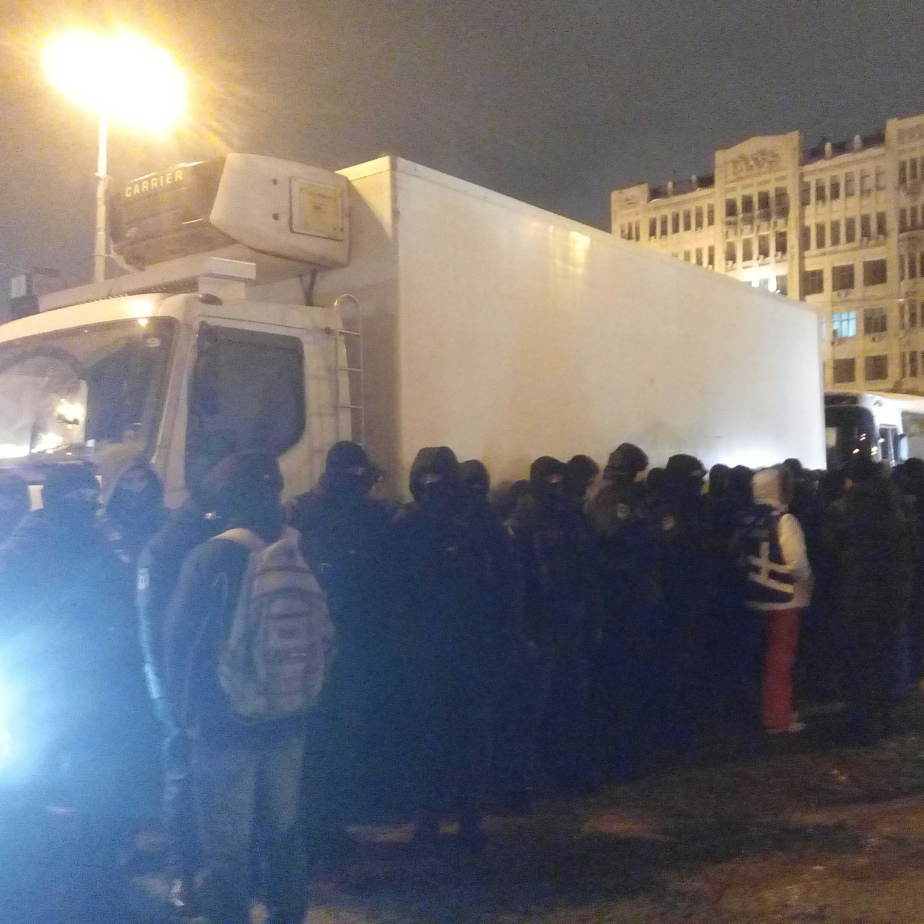 Поліція пояснила, чому заблокувала вантажівку «Руху нових сил»