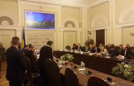 Савченко висміює звинувачення ГПУ, але визнає завезення зброї з ОРДЛО
