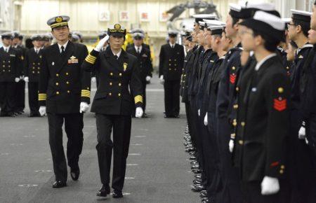 В Японії вперше в історії країни військовими кораблями керуватиме жінка