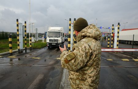 У Прикордонній службі пояснили черги на кордоні з ЄС