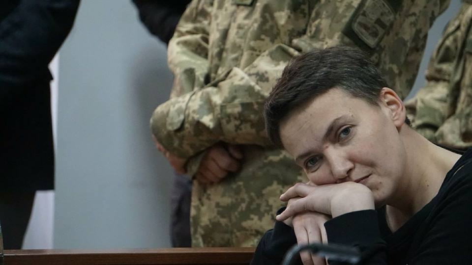 У Савченко хочуть примусово взяти зразки слини (ФОТО)