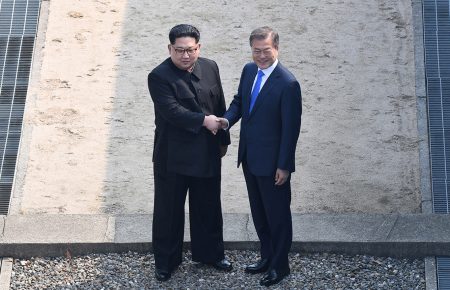 Лідери КНДР і Південної Кореї почали переговори. Головне (ФОТО, ВІДЕО)