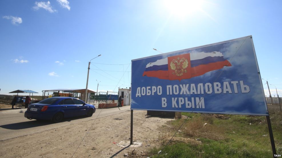 Адвокати отримали документи: затриманий в Криму Стешенко нібито був під арештом за опір поліції