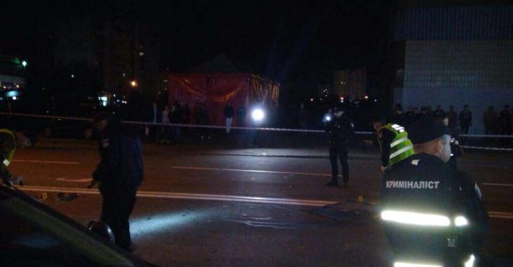 Поліція розглядає дві версії вибуху автомобіля у Києві (Відео) Поліція розглядає дві версії вибуху автомобіля у Києві (Відео)