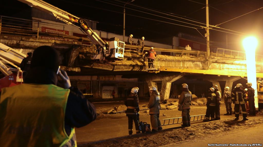«Втомлений міст» на Шулявці у Києві почнуть ремонтувати з першого травня: якими дорогами їздити?