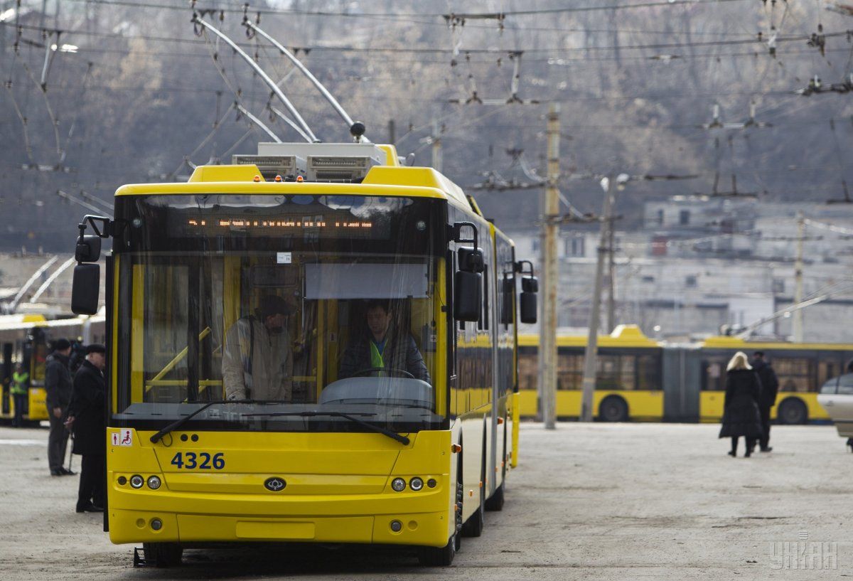 Великодня ніч: громадський транспорт у Києві працюватиме довше